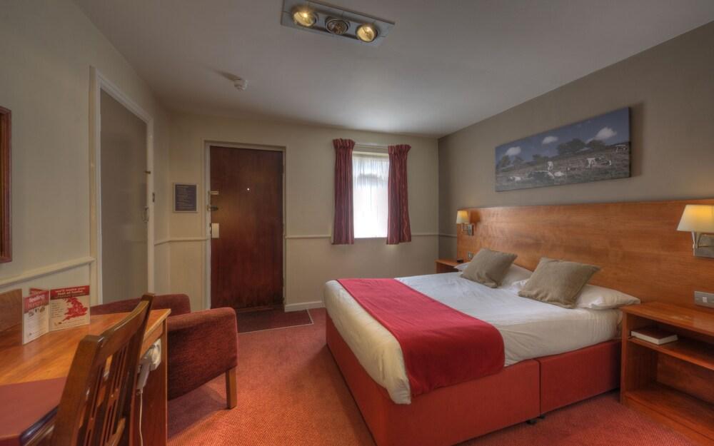 Charnwood Arms Hotel Coalville Eksteriør billede