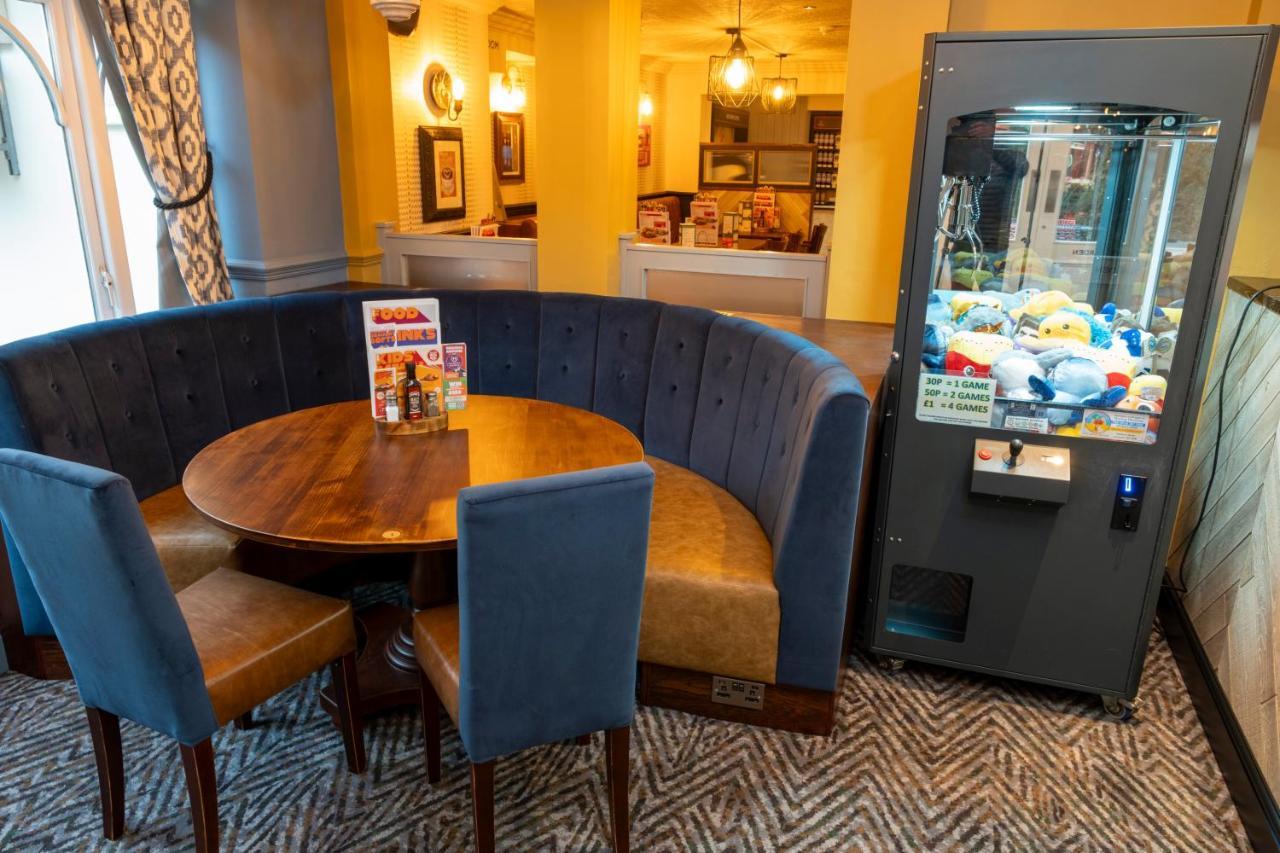 Charnwood Arms Hotel Coalville Eksteriør billede