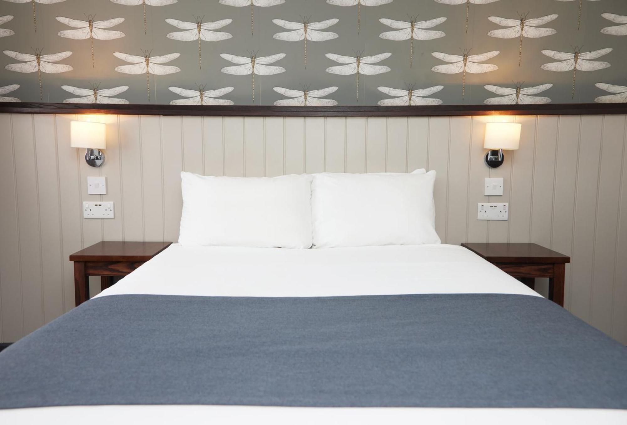 Charnwood Arms Hotel Coalville Eksteriør billede