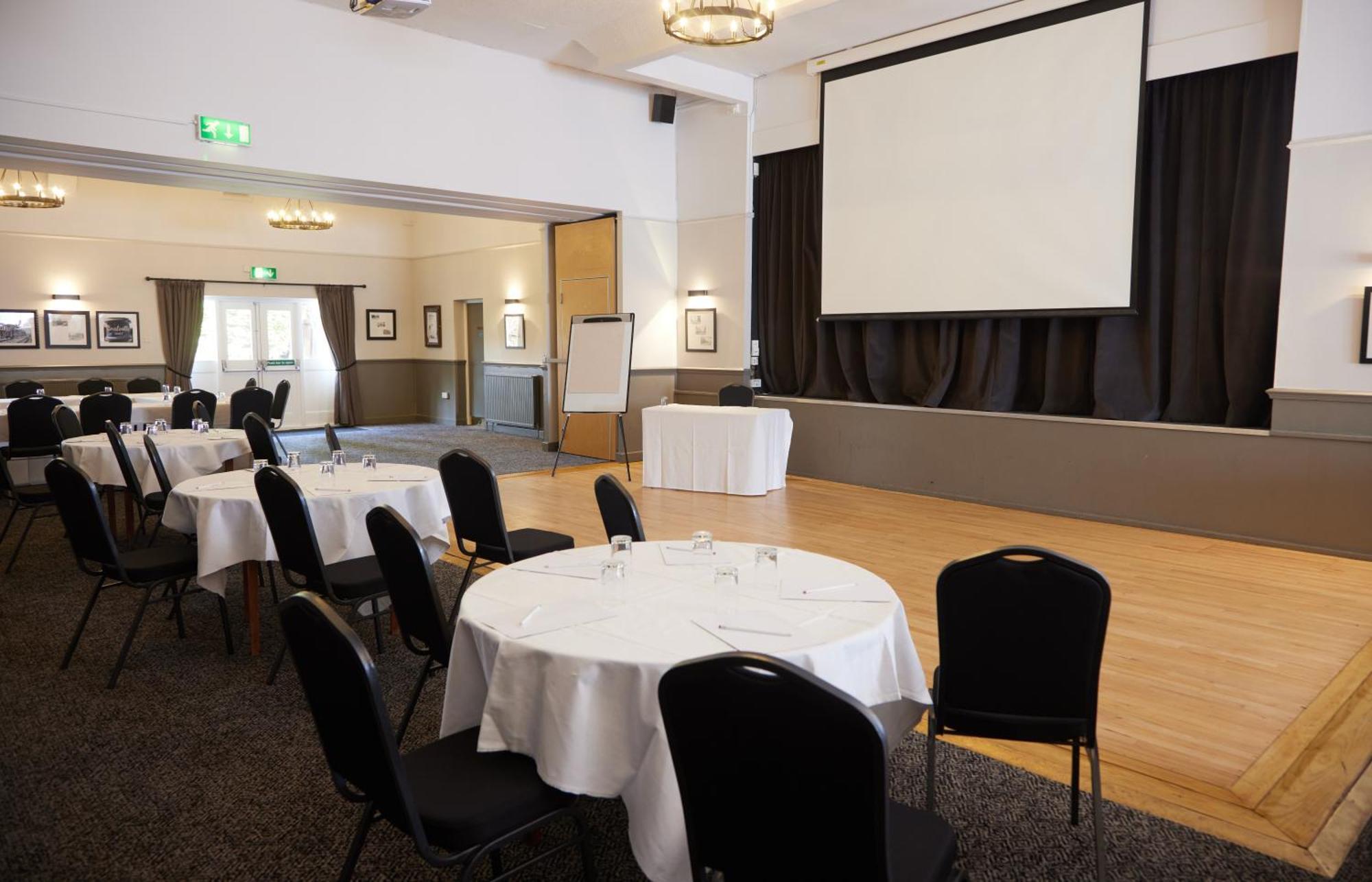 Charnwood Arms Hotel Coalville Eksteriør billede